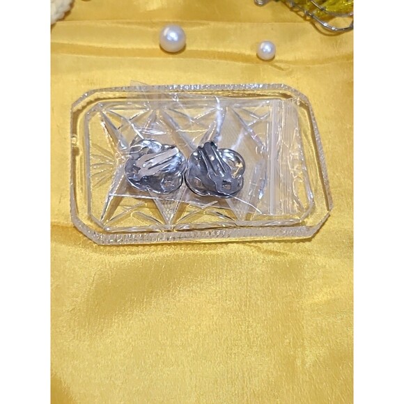 VINTAGE BLUE CELTIC IRISH KNOTS LARGE CLIP ON EARRINGS - Picture 7 of 8